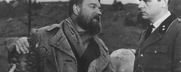 Кадр з фільму Цераз могілкі Кадр з фільму Цераз могілкі - Sputnik Беларусь