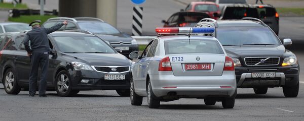 Сотрудник УГАИ ГУВД Мингорисполкома - Sputnik Беларусь