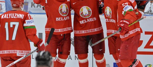 Игроки сборной Беларуси в матче против команды Словакии на Чемпионате мира по хоккею - Sputnik Беларусь