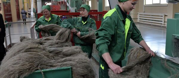 Работницы льнокомбината - Sputnik Беларусь