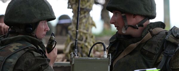 Военные связисты на учениях - Sputnik Беларусь