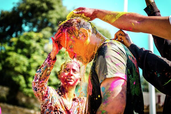 Фестиваль красок Холи Фестиваль красок Холи - Sputnik Беларусь