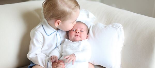 Принц Джордж и принцесса Шарлотта - Sputnik Беларусь