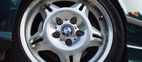 Колесо автомобиля BMW - Sputnik Беларусь