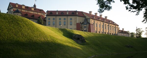 Нясвіжскі палацава-паркавы комплекс Нясвіжскі палацава-паркавы комплекс - Sputnik Беларусь
