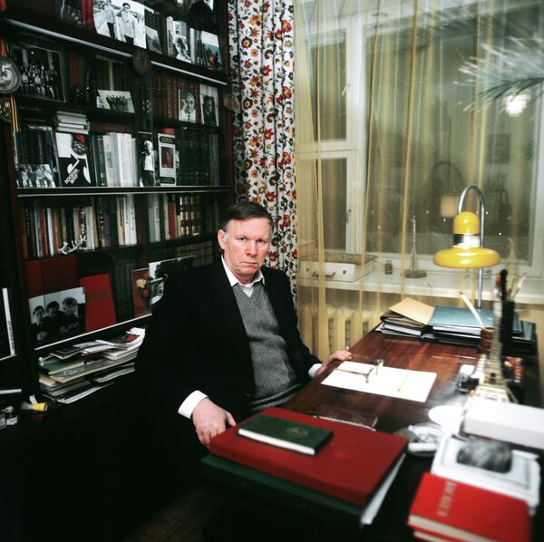 Писатель В.Быков - Sputnik Беларусь