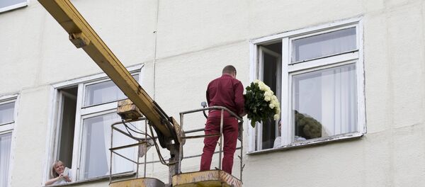 Окна роддома в Минске - Sputnik Беларусь