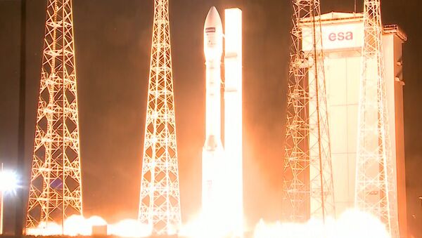 СПУТНИК_Запуск ракеты Vega со спутником наблюдения за экологией Земли. Кадры старта - Sputnik Беларусь