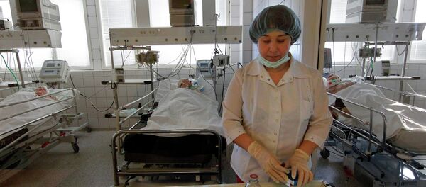 Мінздароўя паабяцала медыкам павялічыць зарплаты і паменшыць надбаўкі Мінздароўя паабяцала медыкам павялічыць зарплаты і паменшыць надбаўкі - Sputnik Беларусь
