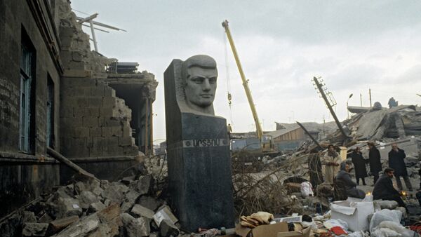 Последствия землетрясения 1988 года в Армении - Sputnik Беларусь