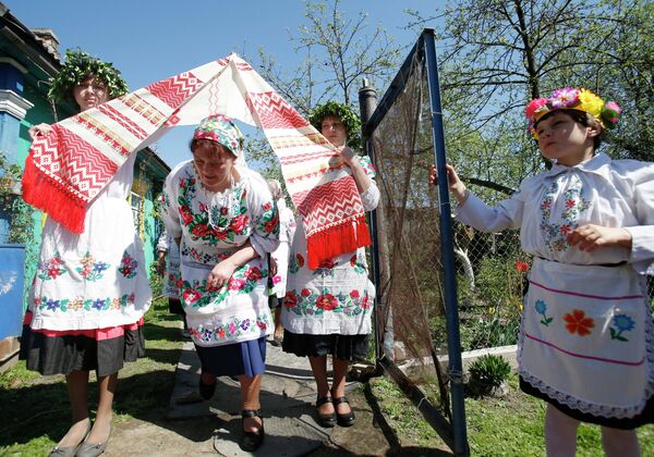 Празднование Дня Святого Юрия в деревне Погост Гомельской области - Sputnik Беларусь