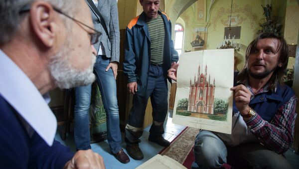 Один из планов реставрации костела в Вишнево - Sputnik Беларусь