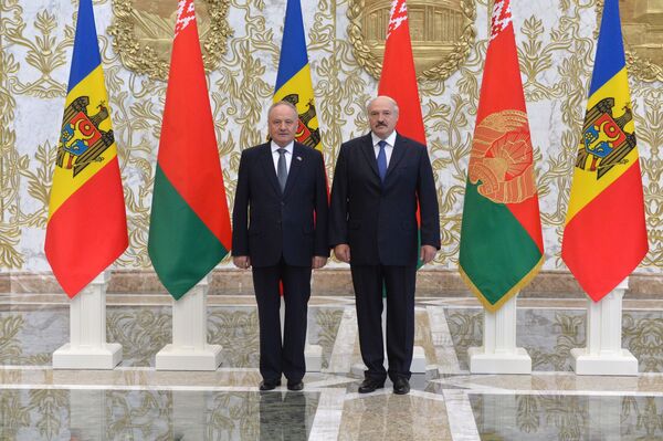 Президент Беларуси  Александр Лукашенко и  президент Молдовы Николай Тимофти - Sputnik Беларусь