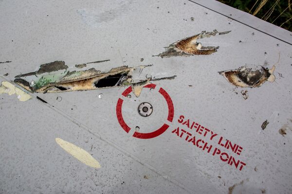 Повреждения на крыле потерпевшего крушение лайнера Boeing 777 - Sputnik Беларусь