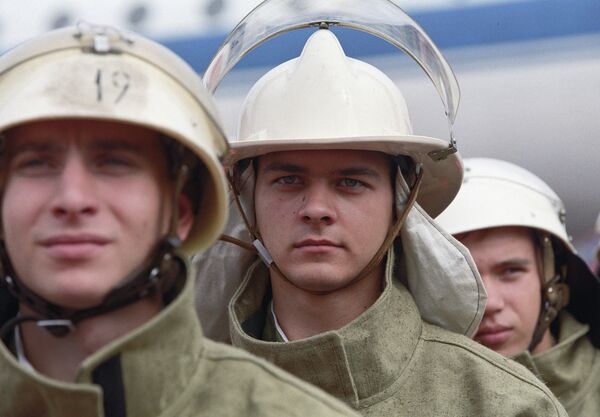 Пожарные на выставке Пожарная безопасность XXI века - Sputnik Беларусь