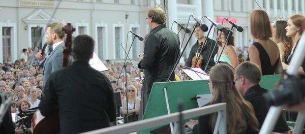 Музыкальные вечера у минской Ратуши  - Sputnik Беларусь