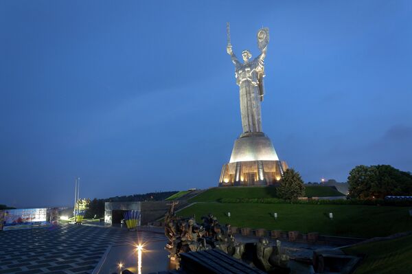 Монумент Родина-мать в Киеве - Sputnik Беларусь