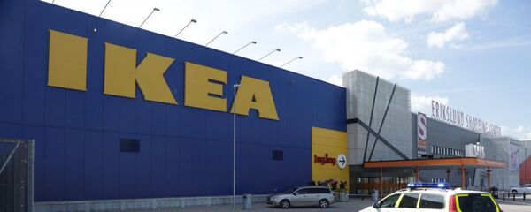 Автомобиль полиции возле магазина IKEA в Вестеросе - Sputnik Беларусь