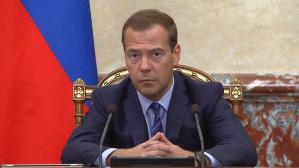 Спутник_ Медведев объяснил расширение списка стран, попавших под контрсанкции РФ - Sputnik Беларусь