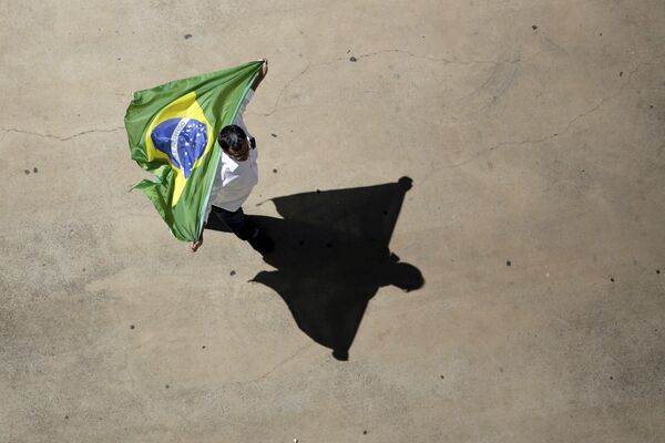 Демонстрации в Бразилии в поддержку импичмента президента Дилмы Руссефф - Sputnik Беларусь