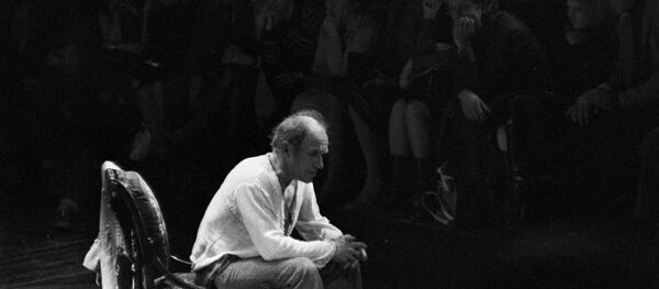 Артист Лев Дуров в спектакле Продолжение Дон Жуана - Sputnik Беларусь