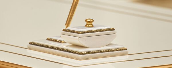 Пиcьменный набор главы государства - Sputnik Беларусь