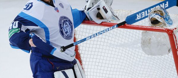 Вратарь Динамо (Минск) Дмитрий Мильчаков - Sputnik Беларусь