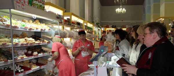 Покупатели Лакомки Покупатели Лакомки - Sputnik Беларусь