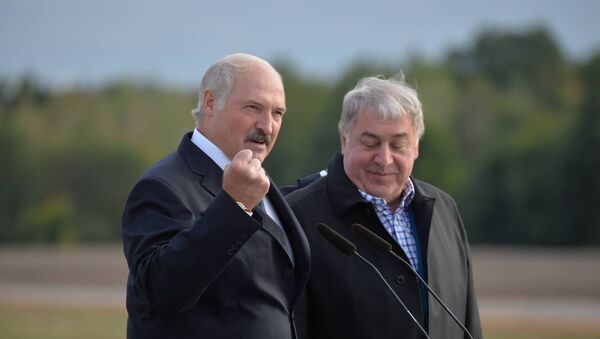 Президент Беларуси Александр Лукашенко и Михаил Гуцериев - Sputnik Беларусь
