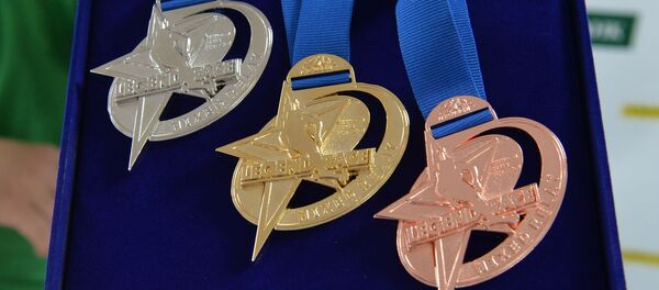 Медали для победителей Гонки легенд - Sputnik Беларусь
