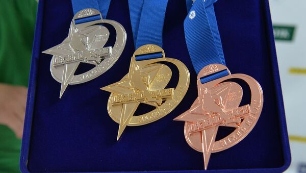 Медали для победителей Гонки легенд - Sputnik Беларусь