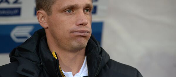 Виктор Ганчаренко перед началом матча - Sputnik Беларусь