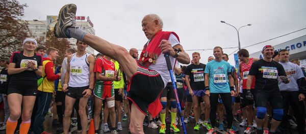 Участник Минского полумарафона - Sputnik Беларусь