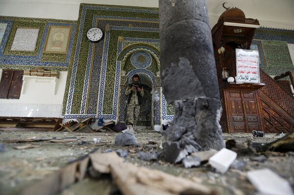 Место теракта в мечети в Сане - Sputnik Беларусь