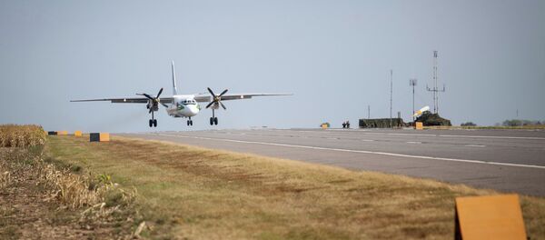Военно-транспортный самолет Ан-26 Военно-транспортный самолет Ан-26 - Sputnik Беларусь
