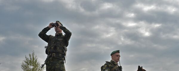 Белорусские пограничники на белорусско-польско--украинской границе - Sputnik Беларусь