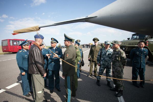 Китайская делегация военных - Sputnik Беларусь