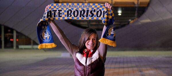 Болельщица БАТЭ перед матчем с итальянской Ромой в Борисове - Sputnik Беларусь