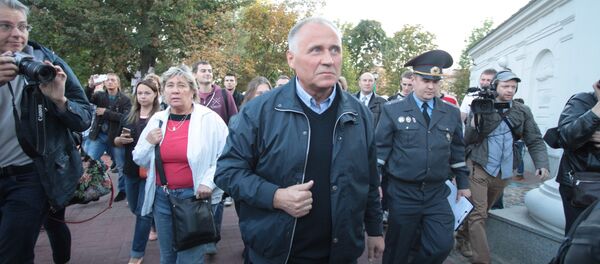 Николай Статкевич на пикете, архивное фото   - Sputnik Беларусь