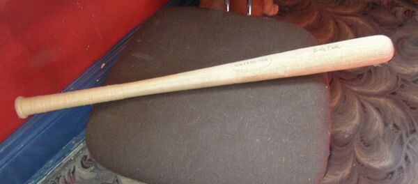 Бейсбольная бита Бейсбольная бита - Sputnik Беларусь