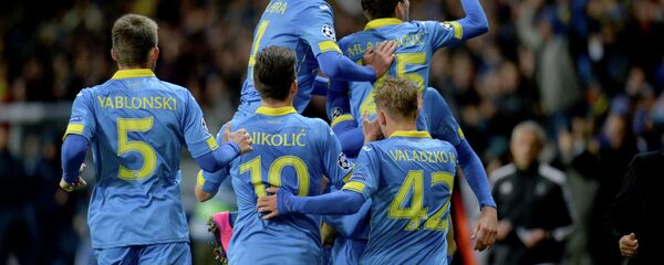 Игроки БАТЭ радуются забитому голу - Sputnik Беларусь