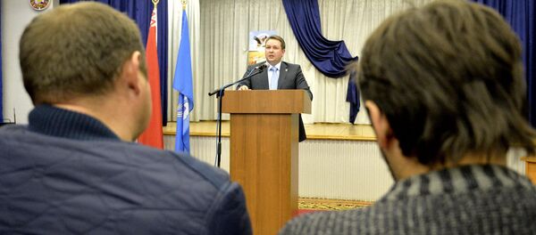 Председатель Мингорисполкома Андрей Шорец на встрече с избирателями Председатель Мингорисполкома Андрей Шорец на встрече с избирателями - Sputnik Беларусь