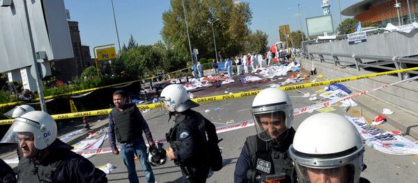 Полицейские на месте теракта в Анкаре - Sputnik Беларусь