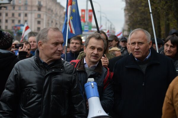 Статкевич, Некляев и Лебедько на митинге оппозиции 10 октября - Sputnik Беларусь