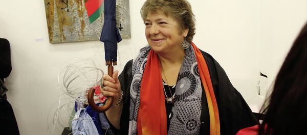 Мастачка Ірына Кузняцова Мастачка Ірына Кузняцова - Sputnik Беларусь