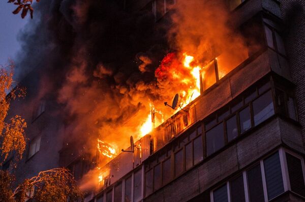 Пожар на балконах в Гомеле. - Sputnik Беларусь