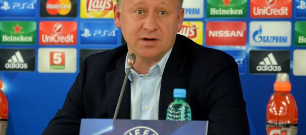 Главный тренер футбольного клуба БАТЭ Александр Ермакович Главный тренер футбольного клуба БАТЭ Александр Ермакович - Sputnik Беларусь