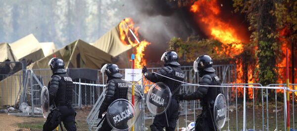 Пожар в лагере беженцев в словенском городе Брежице - Sputnik Беларусь