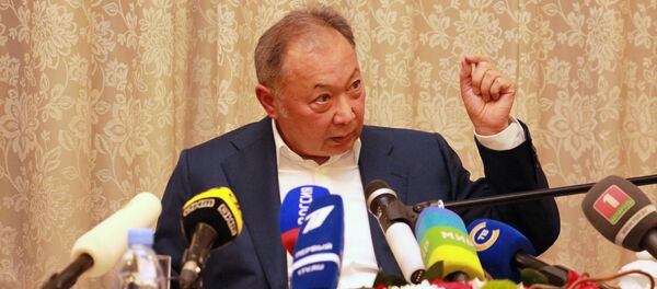 Экс-президент Кыргызстана Курманбек Бакиев на презентации своей книги - Sputnik Беларусь