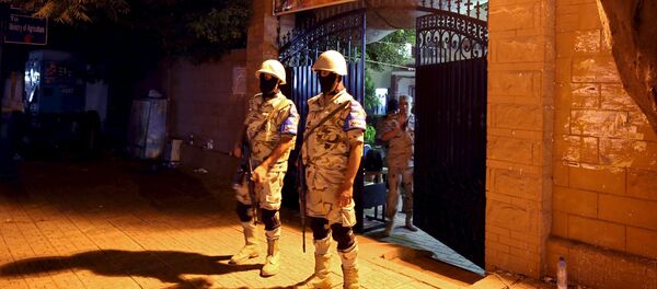 Египетские солдаты охраняют здание. Архивное фото - Sputnik Беларусь